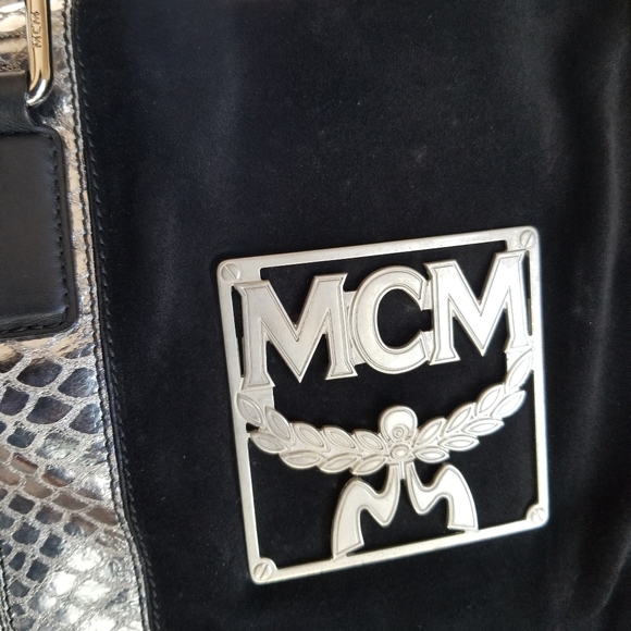 Limited Edition  unisex  MCM snake duffle speedy bag - Picture 6 of 14